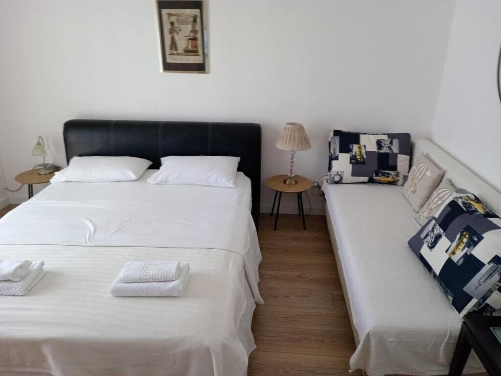 Фото Apartments Lena 4*