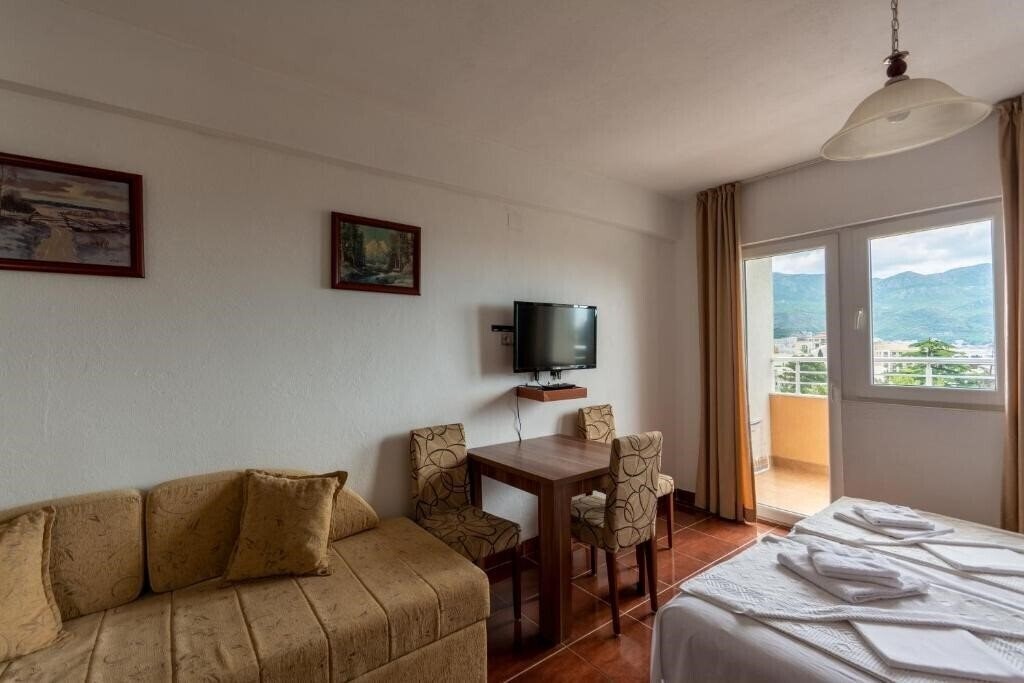 Изображение Apartments Evropa Lux 3*