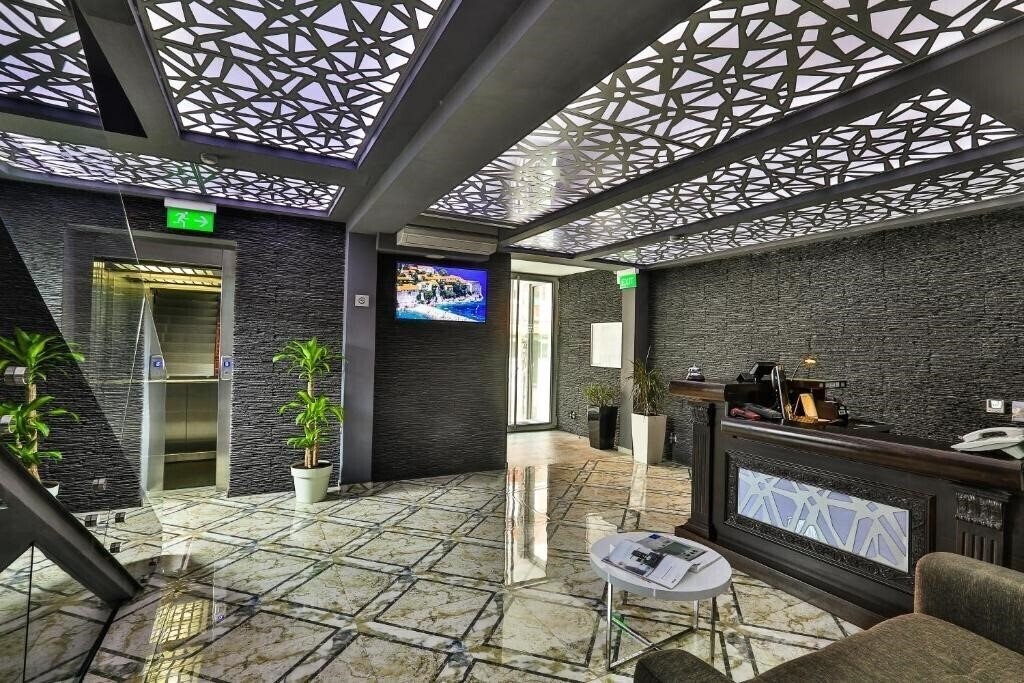 Отель Hotel Premier (ex. Nadezhda) 4*