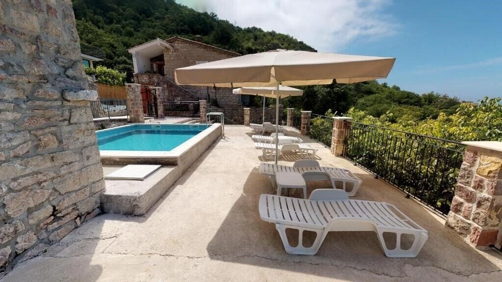 Картинка Apartmani Luka Villa 3*