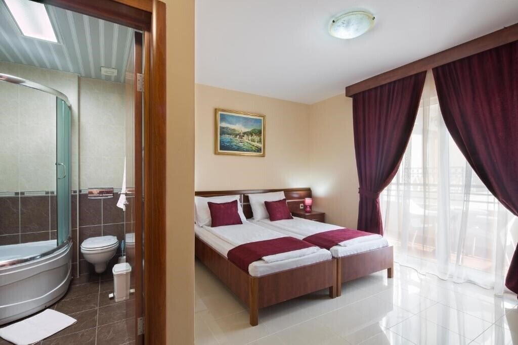 Фото Apartments Salus 3*