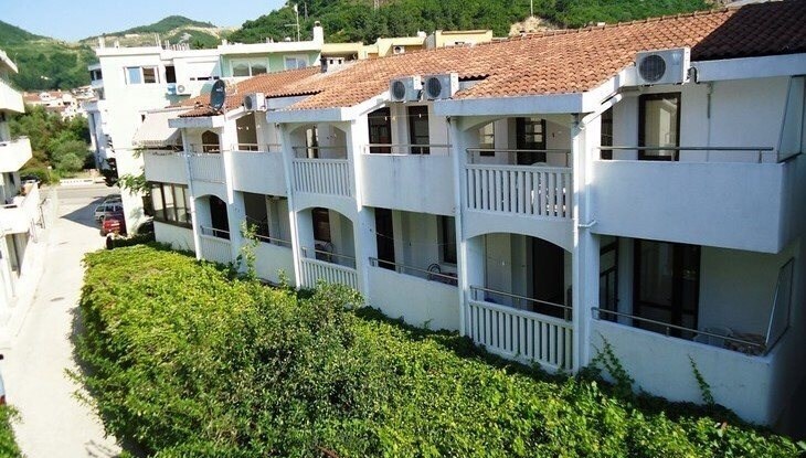 Отель Rabbit Apart 3*