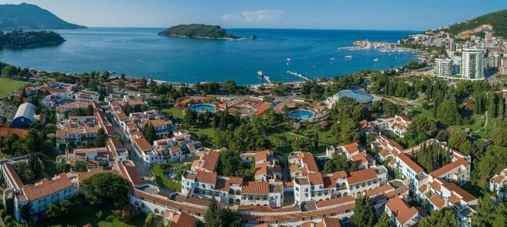 Отель Slovenska Plaza 4* 4*