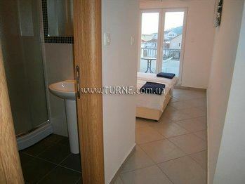 Изображение D & B 3*