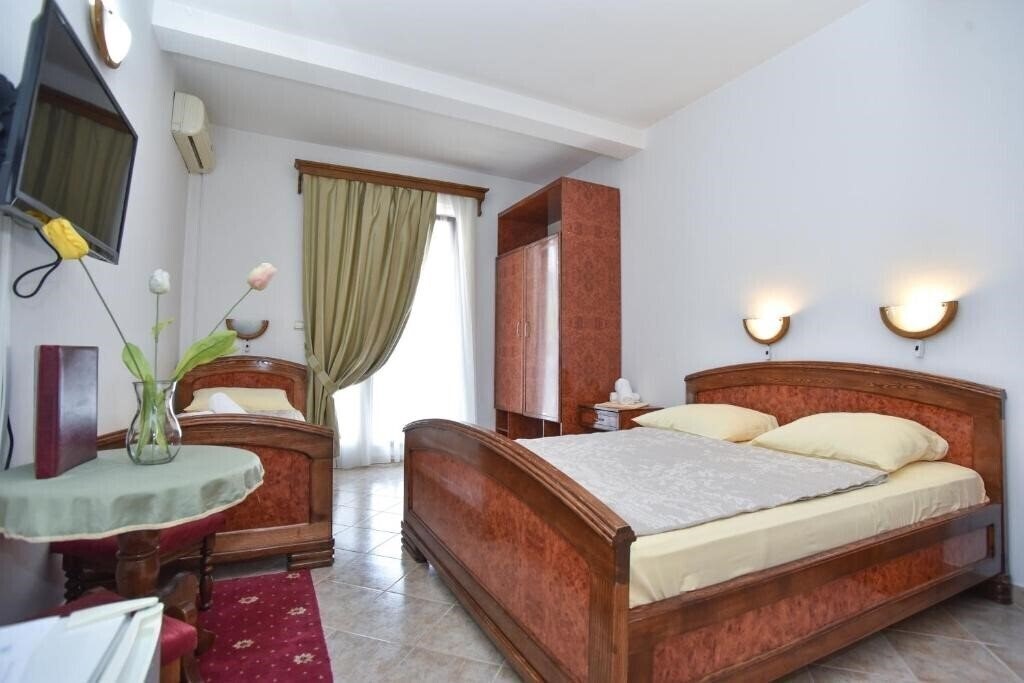 Изображение Grbalj 3*