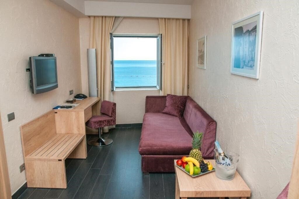 Фотография Astoria Budva 4*