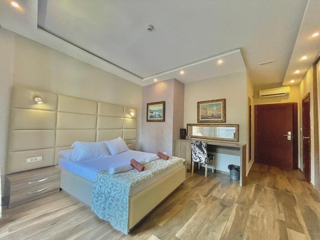 Фото Butua Residence 4*
