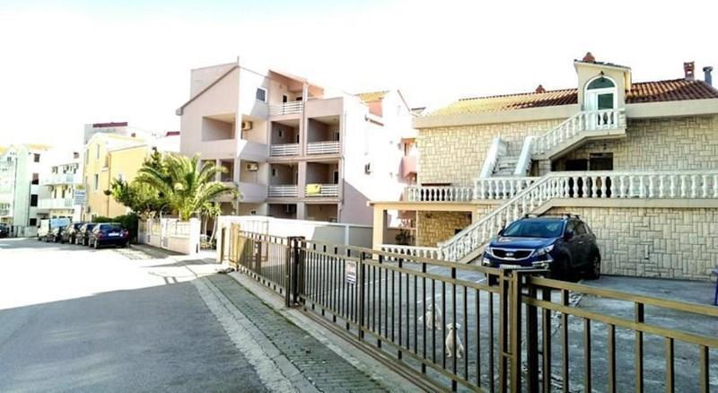 Фото Adria Villa 3*