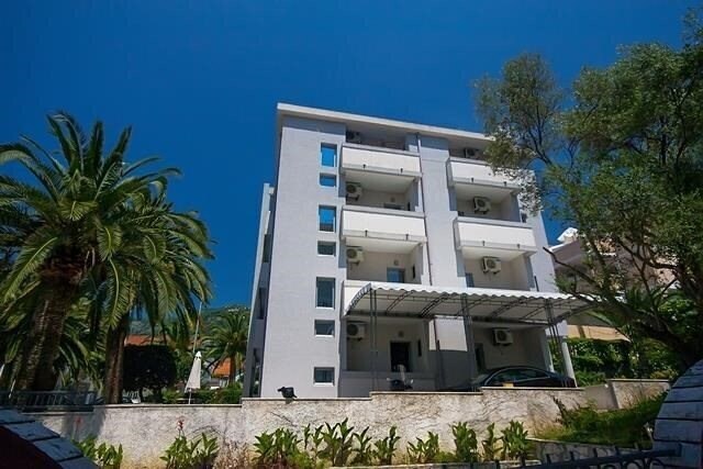 Отель Mare Apartments 3*