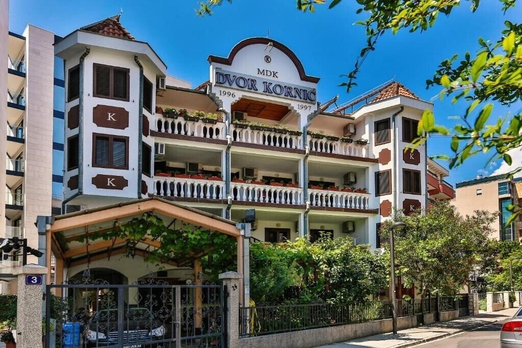 Отель Villa Kornic 3*