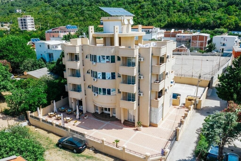 Отель Dana Canj 3*