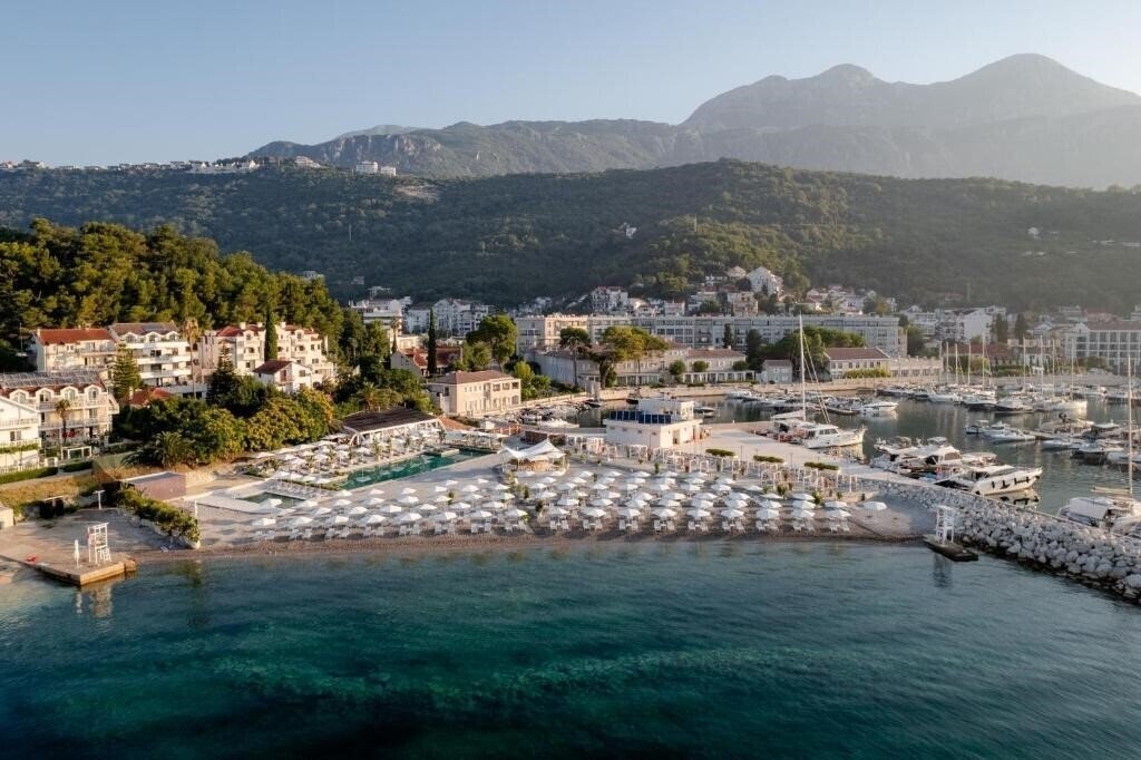 Картинка Lazure Hotel & Marina 5*