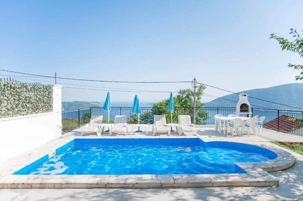 Отель Villa Aleksandar Hotel 4*