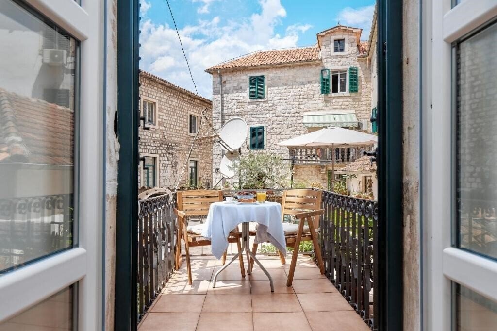 Фотография Kotor Nest 4*