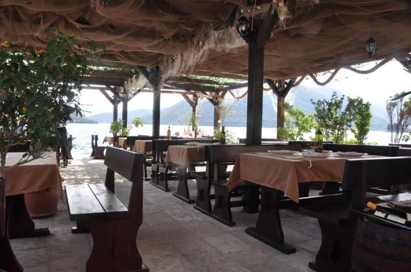 Фото Admiral Perast 4*