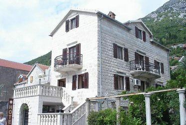 Отель Admiral Perast 4*