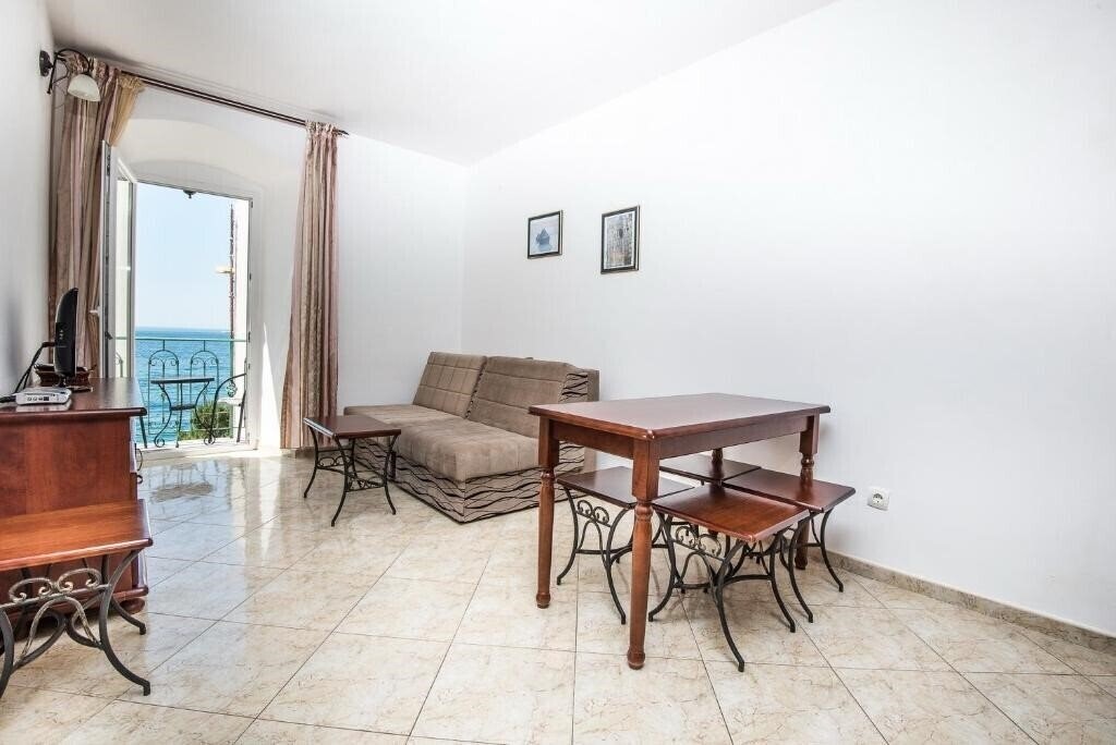 Фотография Apartments Obala Dragovic 3*