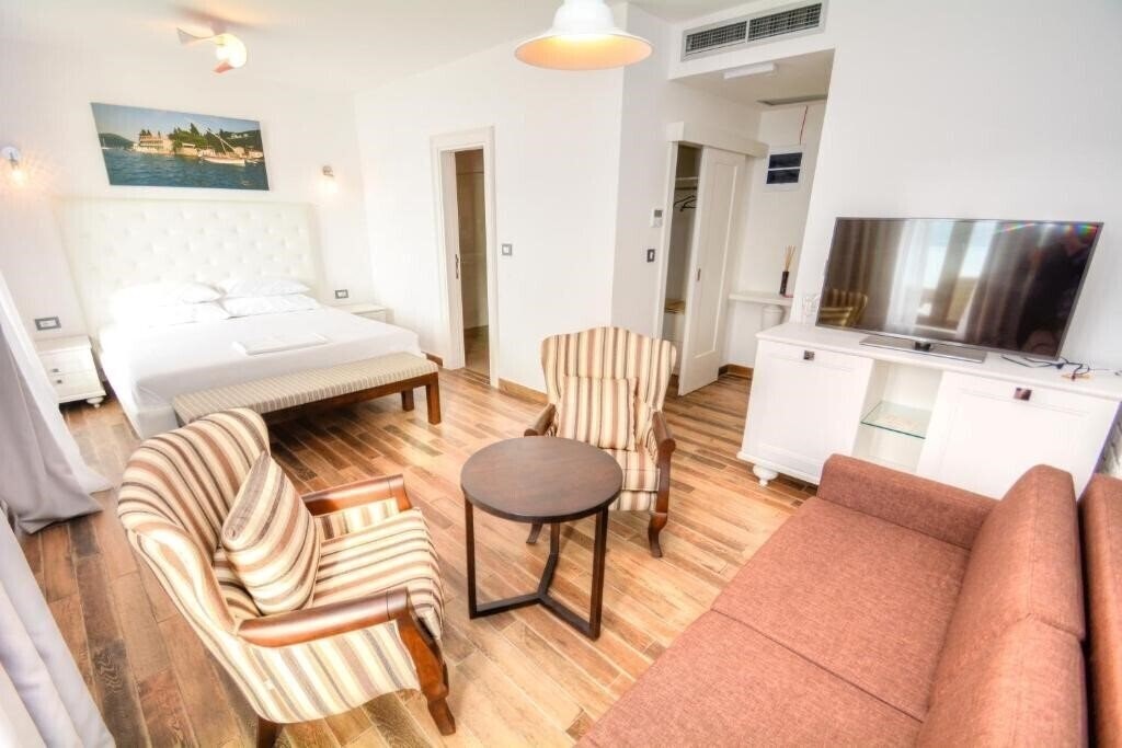 Фотография Apartments «Forte Roses» 3*