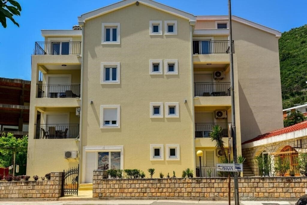 Отель Kopitovic App 3*