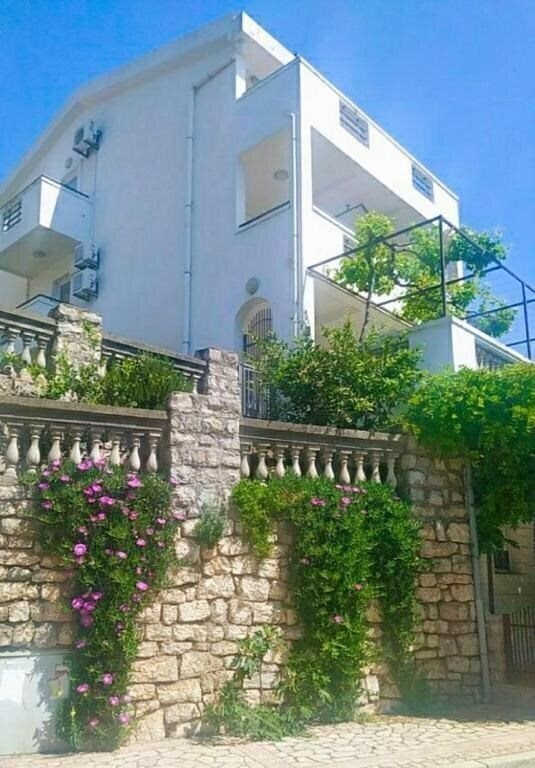 Отель Jovanovic Apartmani 3*
