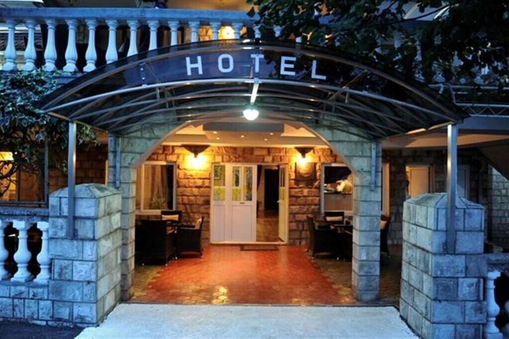 Отель Hotel Evropa 3*