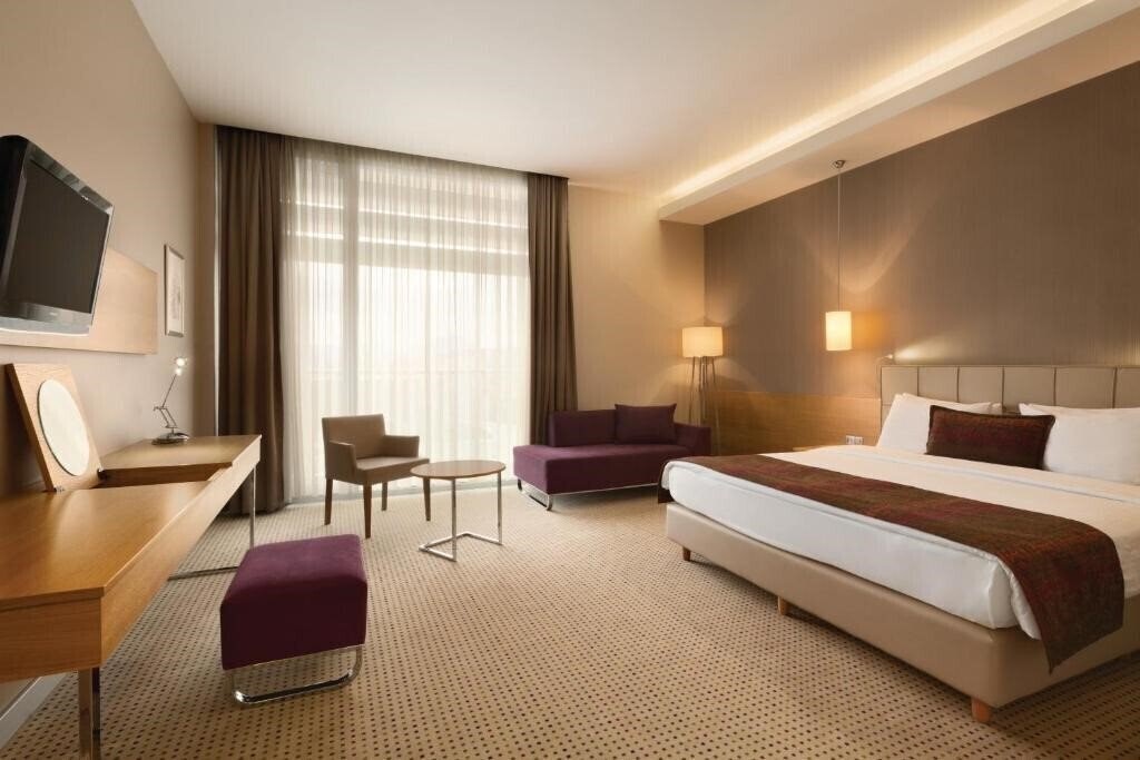 Фотография Hotel Ramada 4*