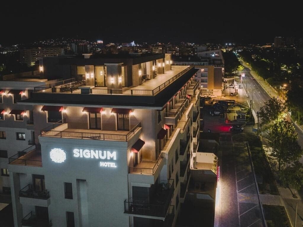 Отель Signum Hotel 4*