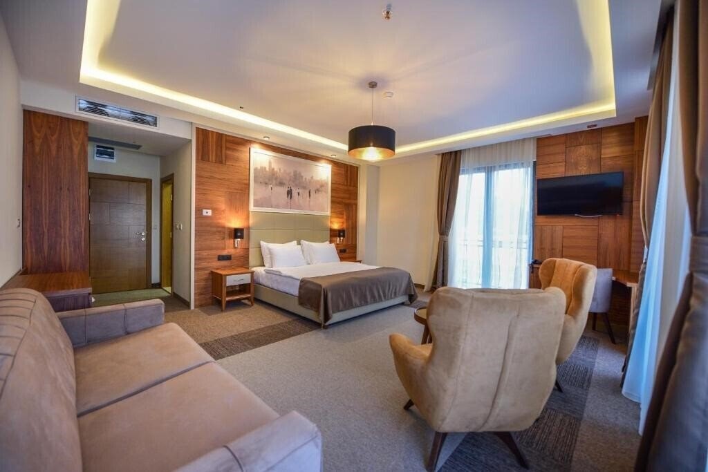 Фотография Lazaro 4*