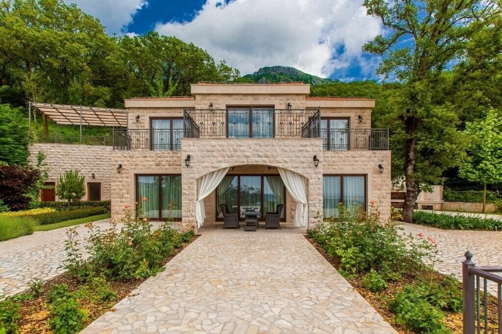 Изображение Oak Leaf Residence 5*