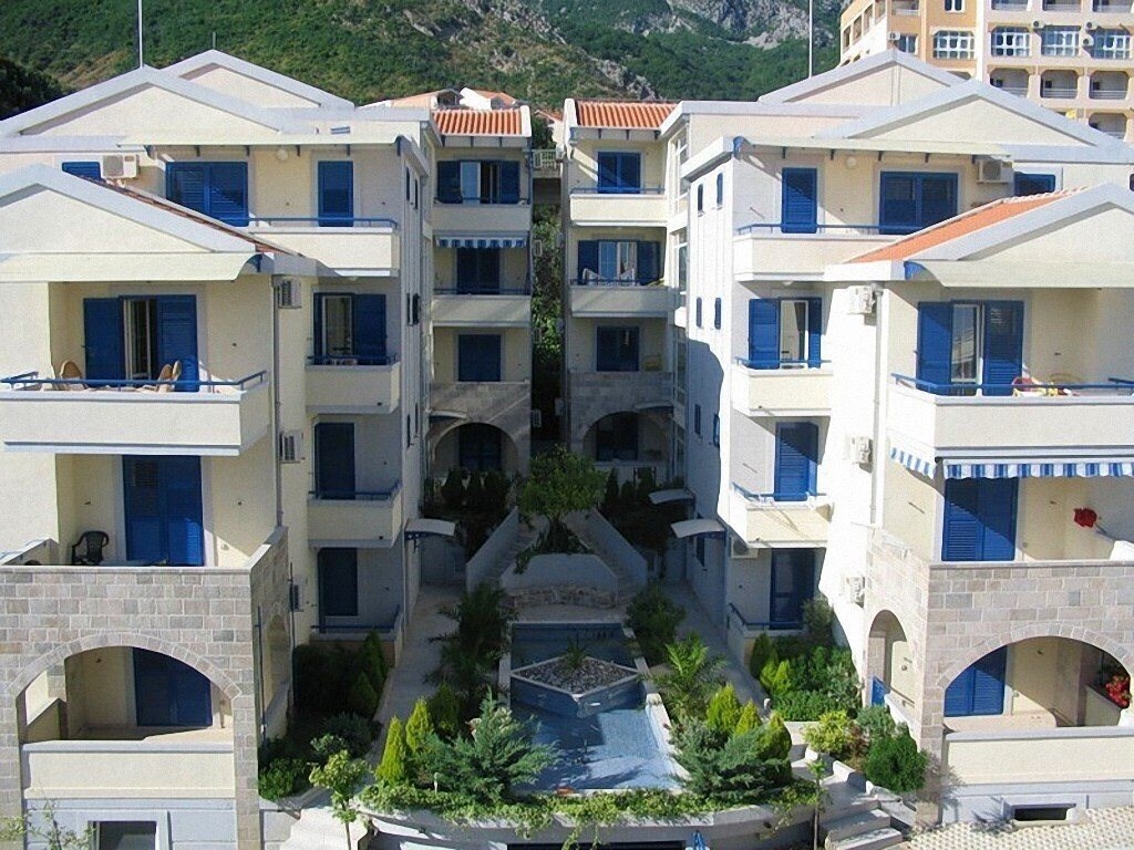 Отель Obala Fontana 3*