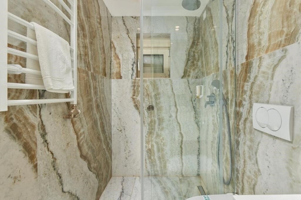 Фотография Mb 4*