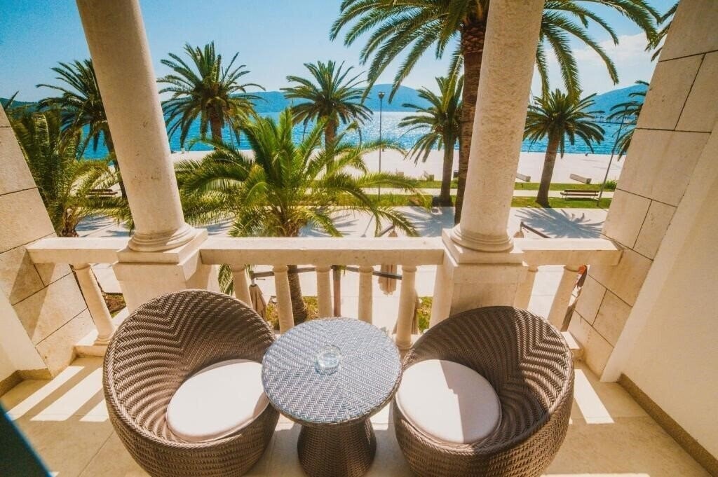 Отель Astoria Tivat 4*