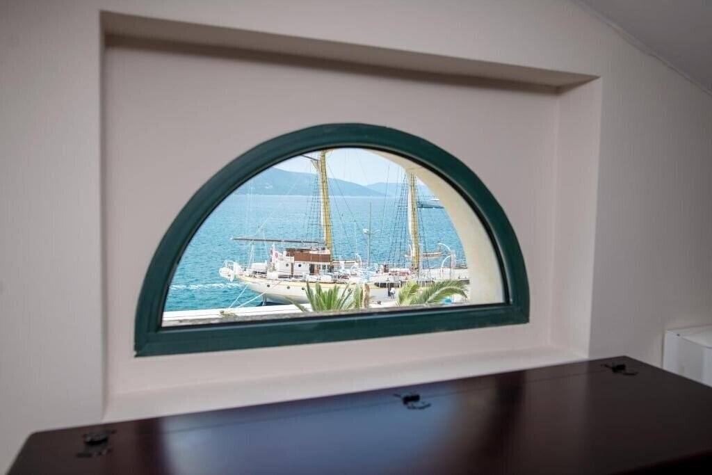 Фото Astoria Tivat 4*