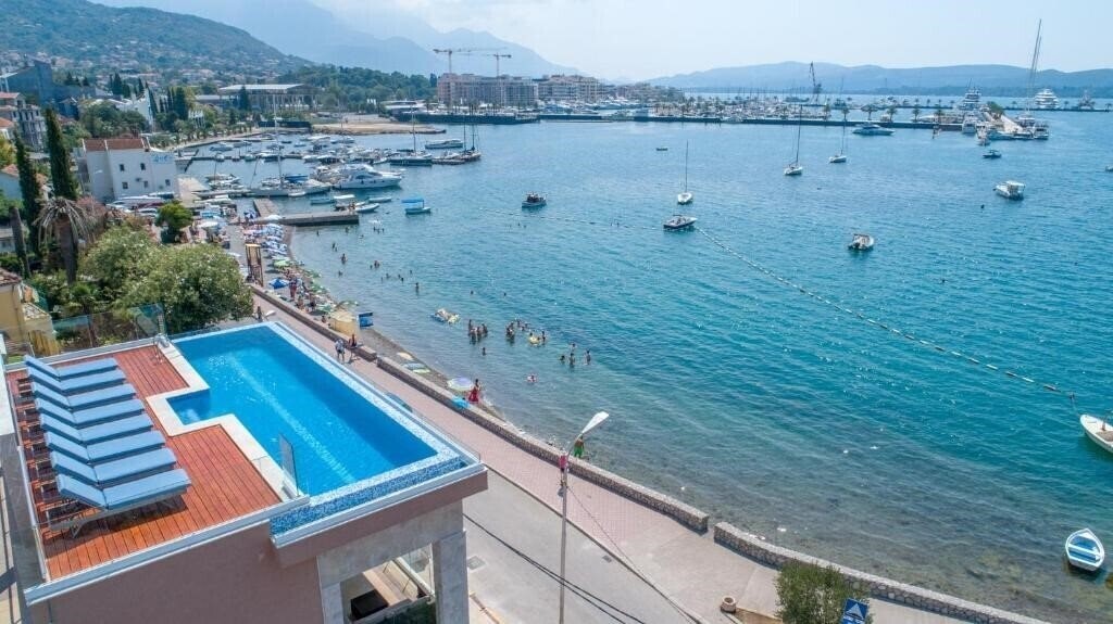 Фото Elysium Tivat 5*