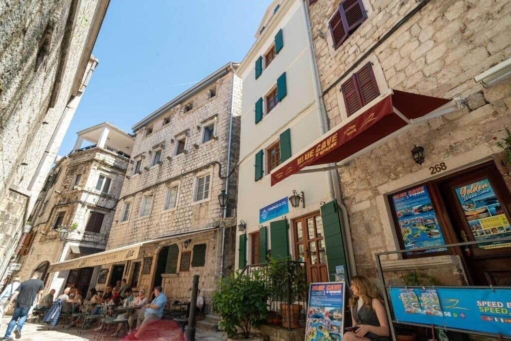 Фото Apartments Miana 3*