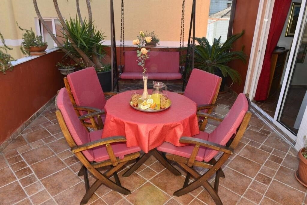 Фотография City House Apartments 4*