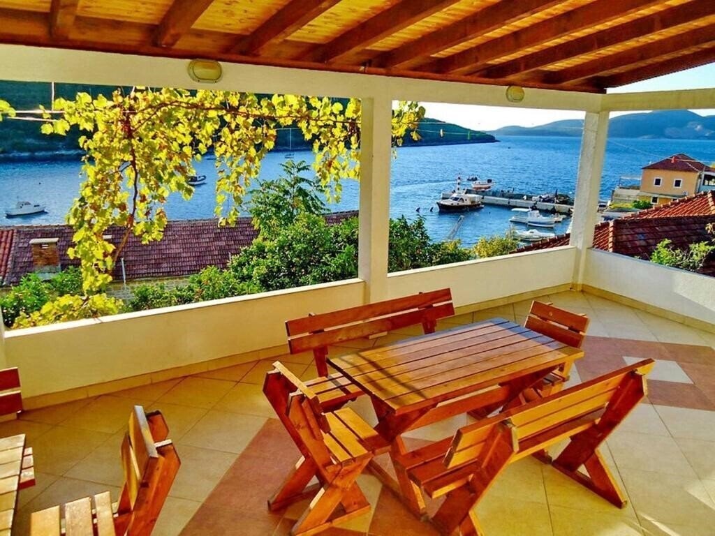 Фото Apartments Vesna 3*