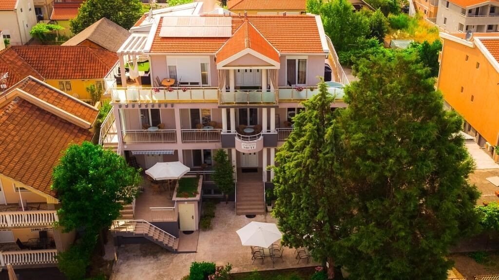 Отель Apartments «Meti Donji Stoj» 3*