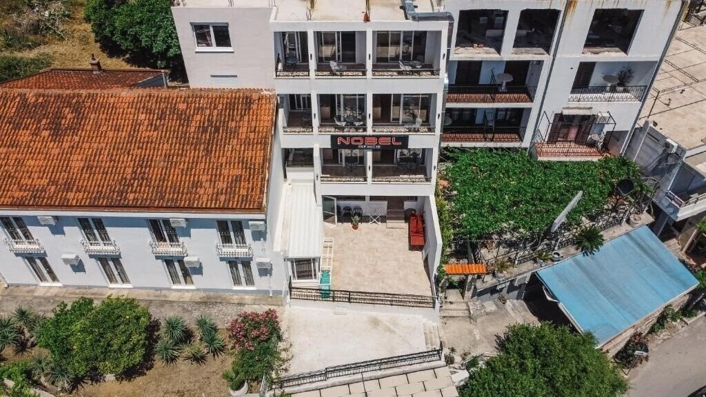 Отель Nobel Ulcinj 4*