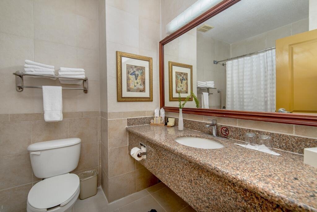 Фото Hodelpa Garden Suites Golf & Convention Center 4*