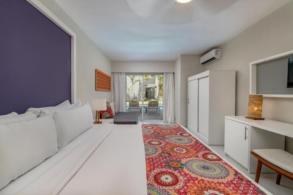 Фотография Emotions by Hodelpa Juan Dolio (ex. Emotions an Expression of Hodelpa) 4*