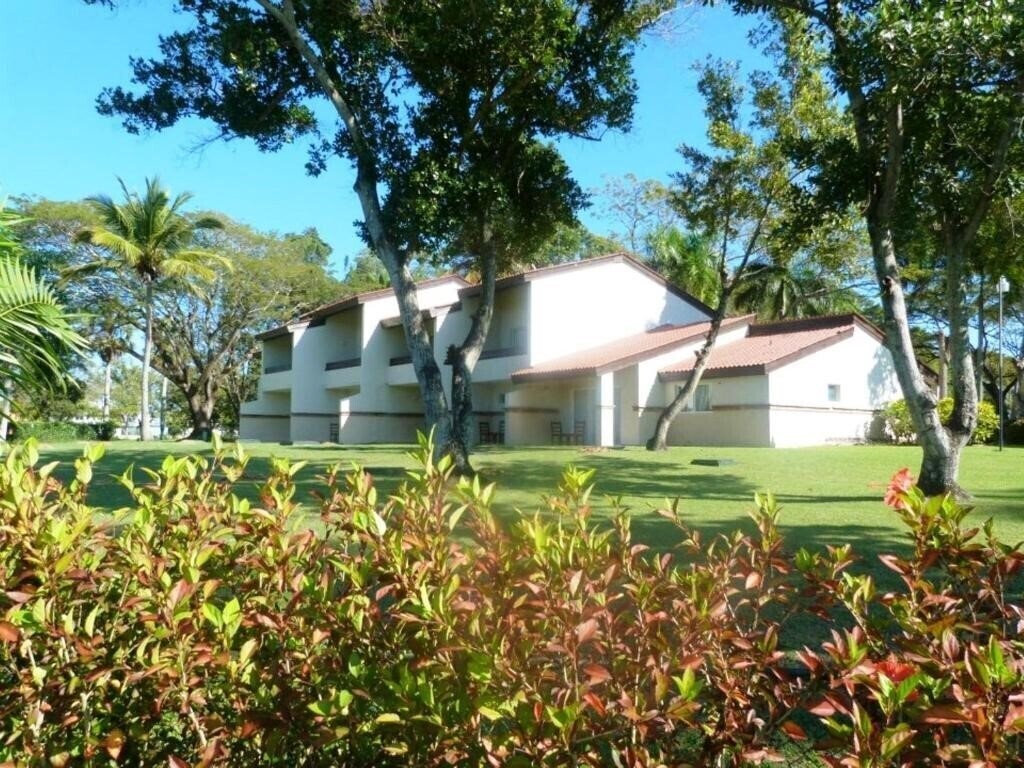 Отель Blue Jack Tar 4*