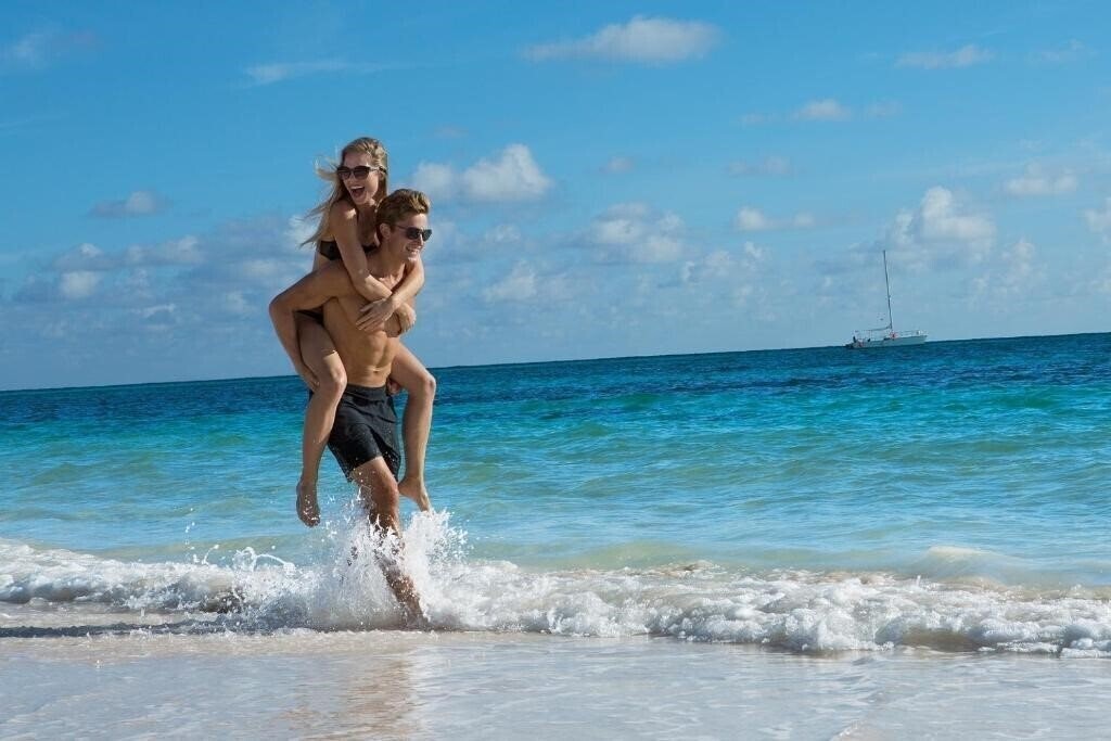 Изображение Secrets Royal Beach 5*