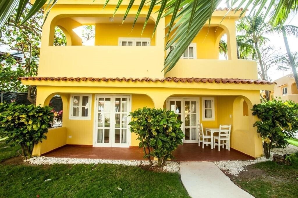 Фото Los Corales Beach Village 4*