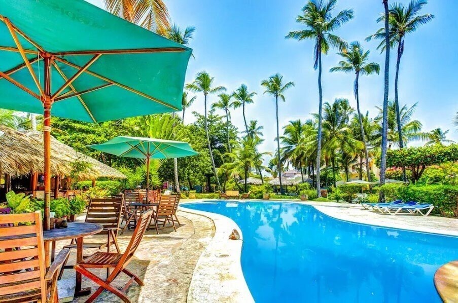 Отель Beach Bungalows Los Corales Club & Spa 4*