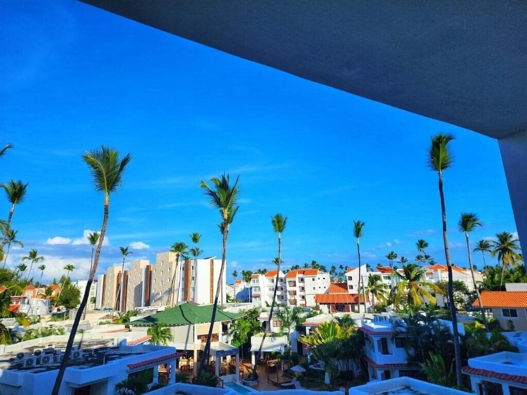 Отель Olas De Sol Caribe Playa Los Corales 3*