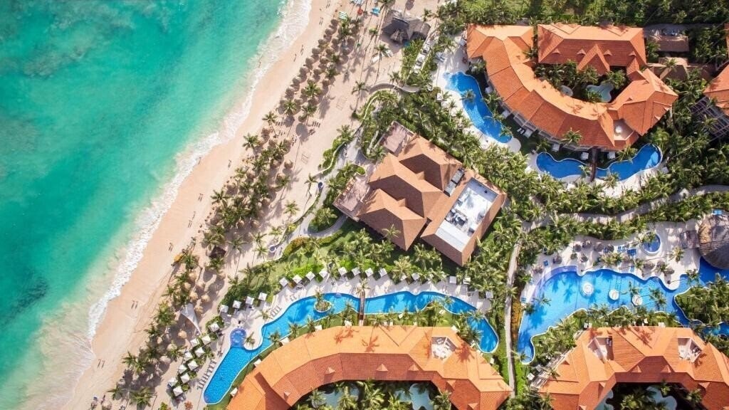 Отель Majestic Elegance Punta Cana 5*