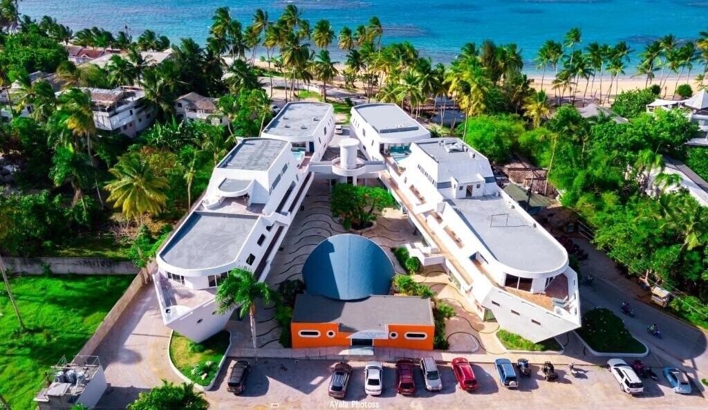 Отель Puerto Plaza Las Terrenas + 3*