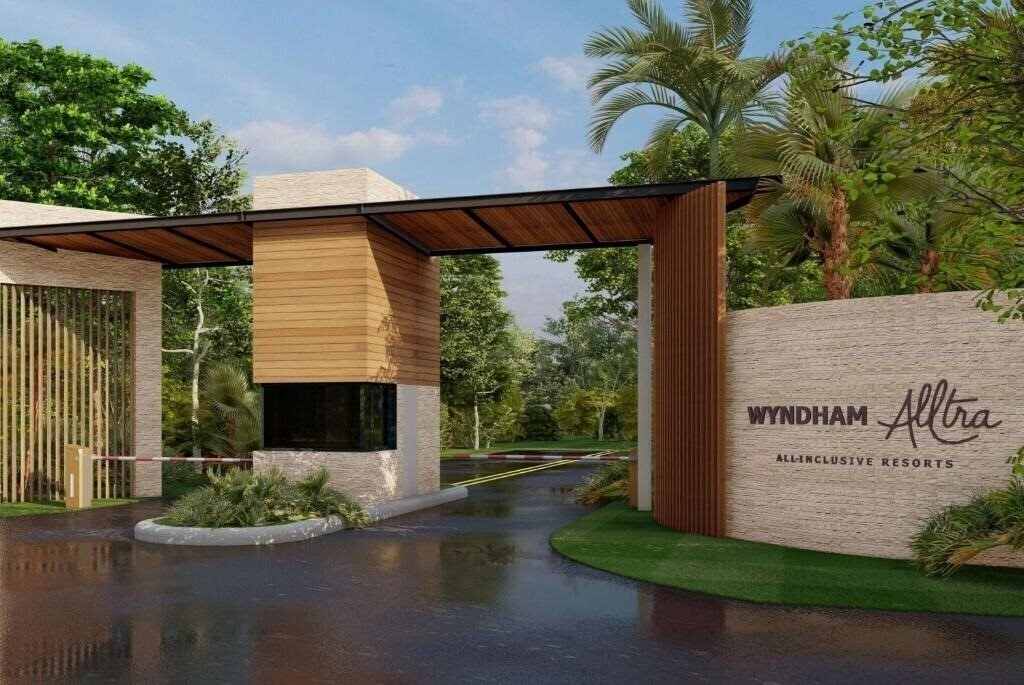 Отель Wyndham Alltra Samana 4*