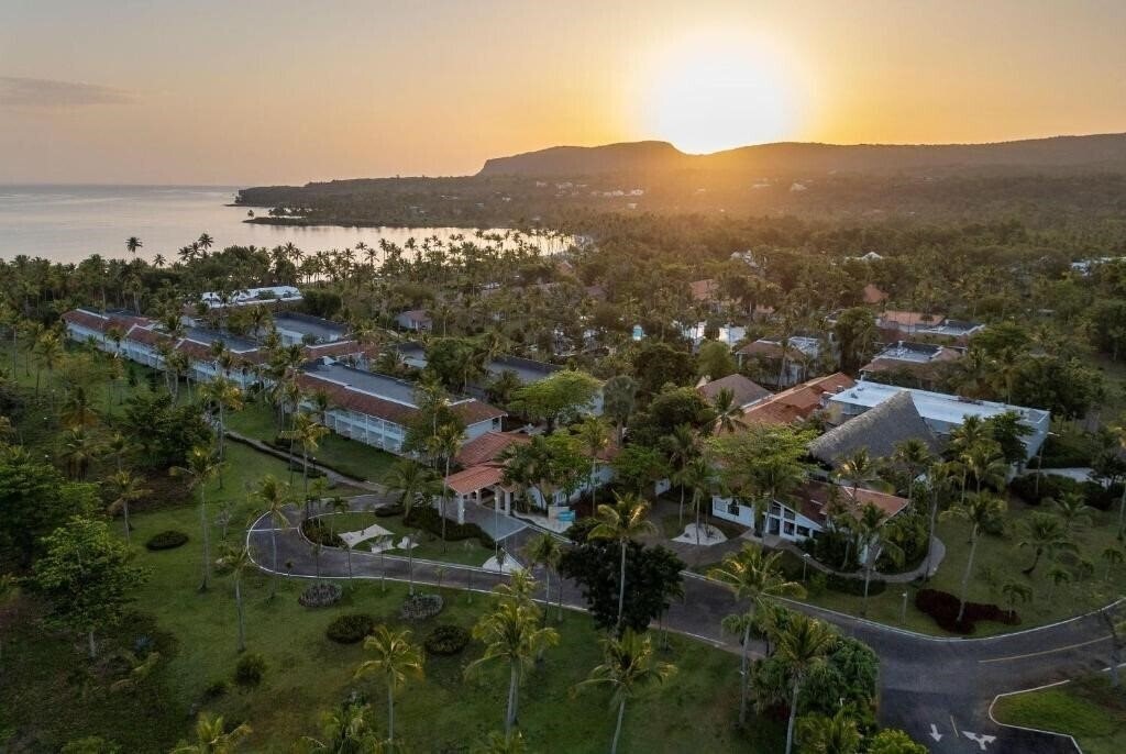 Фото Wyndham Alltra Samana 4*